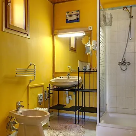 Kaktusz Πανσιόν