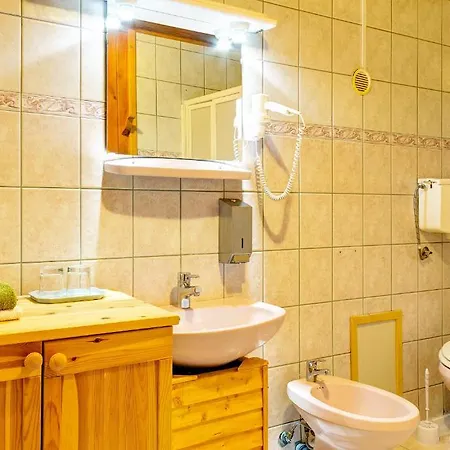 Kaktusz Πανσιόν