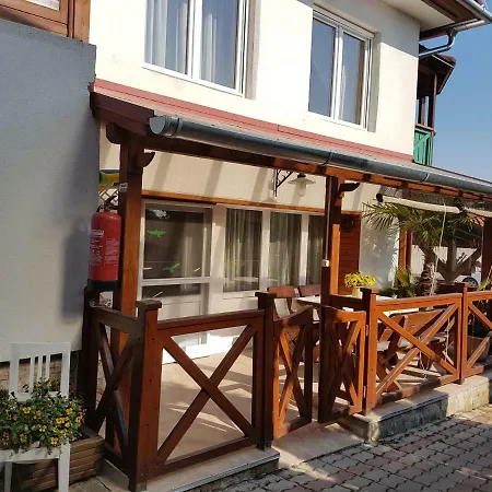 Kaktusz Guest house