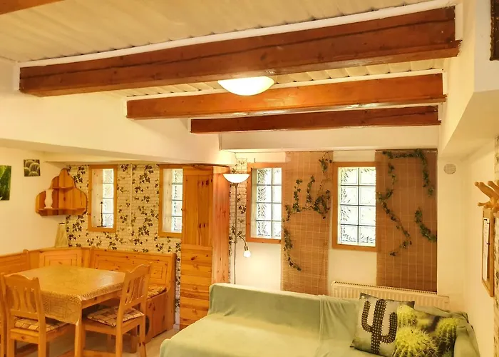 ゲストハウス Kaktusz